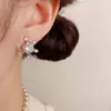 Pendientes de Botón Exquisitos de Moda Versátiles con Perlas y Copos de Nieve Completamente Incrustados de Diamantes para Mujer Elegantes de Lujo Ligero de Gama Alta Súper Brillantes Venta al por Mayor
