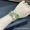 Novo bracelete de pérola barroca natural e jade, joias de pedra bruta irregular de nicho europeu e americano, fornecimento de pulseira aberta