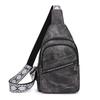 Nova moda feminina esportes lazer high-end PU couro macio peito feminino bolsa moda simples cor sólida estilo coreano mochila no peito