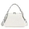 Bolso de Hombro Acolchado Bordado de Moda Coreana de Nicho para Mujer, Nuevo Bolso Cuadrado Pequeño Plegado de Otoño e Invierno, Bolso Cruzado Versátil Único