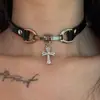 Colar Gargantilha Cruzada de Couro Preto Casual Estilo Punk Design de Nicho Doce e Cool para Mulheres Simples e Moderno