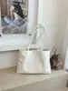 Bolsa Transfronteiriça de Luxo de Grande Capacidade Feminina 2026 Novo Estilo Moda de Nicho Bolsa de Ombro Único para o Trabalho Mochila Casual