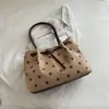 Bolsa feminina de camurça 2026 novo modelo de outono, bolsa de ombro vintage Maillard de alta qualidade, bolsa tote de grande capacidade