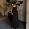 Elegante y Suave Vestido Cuadrado sin Tirantes de Estilo Francés con Fruncido Lateral, Corte Ajustado y Falda Larga Fluida