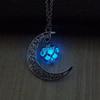 Collar con Colgante de Luna Hueca en Forma de Corazón Luminoso Transfronterizo Joyería Venta Directa de Fábrica Cadena para Clavícula Navideña Estilo Ins