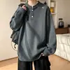 Patrón de escamas de dragón, sudadera con cuello Henley, sudadera bordada para hombre de otoño, corte holgado, capa interior retro, estilo streetwear americano, sin capucha, polo