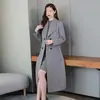 Cortavientos 2026 Otoño e Invierno Nuevo Estilo Abrigo de Lana para Mujer, Hasta la Rodilla Engrosado Tallas Grandes Solapa Ultralargo Ajustado Ceñido a la Cintura Abrigo