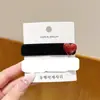 Pin de Terciopelo Rojo con Perlas de una Palabra Casual para Mujer 2025 Nuevo Pin Elegante Bb Pin para Mechones Laterales Flecos Accesorios para el Cabello de Otoño e Invierno