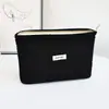 2026 Nova Bolsa de Maquiagem Vertical com Espiga de Trigo Grande Capacidade Bolsa de Armazenamento para Cosméticos Bolsa Portátil de Mão para Sair Necessaire