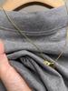 Camiseta Interior de Alto Nivel Gris de Cuello Medio Alto para Mujer, Camiseta de Manga Larga de Invierno Ajustada que se Puede Usar por Fuera, Cálida y Hecha de Terciopelo Alemán
