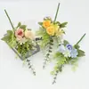 Flores Artificiales de Seda Rosas, Rosas Pequeñas de Primavera, Flores de Eucalipto Atadas a Mano, Flores Falsas, Arreglos Florales DIY Hechos a Mano, Decoraciones para Sala de Estar