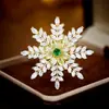 Broche de Floco de Neve em Zircônia Micro-Pavimentada Super Flash de Luxo Acessível Design de Nicho Corsage Acessórios para Terno Jantar Corsage