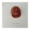 Novedad para Otoño 2025~Suave para Bebé-Visera Simple Letras Bordadas Gorra de Béisbol de Moda con Visera para Niños para Viajar y Proteger del Sol