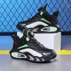 Zapatos de algodón para niños, nuevos de invierno para niños, cálidos con felpa, zapatillas de hebilla giratoria, zapatillas de entrenamiento de baloncesto para niño