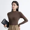 Nova blusa interna de gola semi-alta para mulheres, estilo primavera e outono, camisa básica de cor sólida slim fit, camiseta de manga longa canelada de alta elasticidade