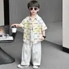 Conjunto de camisa floral de verano para niños, elegante de manga corta para niños, ropa de vacaciones estilo Hong Kong 2026 para niños