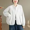 Foto real de la nueva chaqueta de trabajo para mujer 2026, top de punto versátil y moderno para el día a día, cárdigan de manga larga para mujer