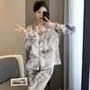 Pijama feminino para primavera e outono, manga longa e calça longa, conjunto de duas peças de cardigã doce em seda sintética, roupa de casa, atacado de fábrica