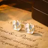 Pendientes de Camelia Blanca Estilo Tweed, Exquisitos y Versátiles Pendientes de Aguja de Plata S925, Pendientes Coreanos de Lujo Accesible de Alta Gama para Mujer