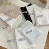 Saia Xiaolan M010 Bolinhas Retrô Algodão 100S Ultrafino de Fibra Longa Roupa Íntima Feminina Cintura Média Amiga da Pele Respirável Cueca Fio Dental Sem Costura