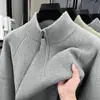 Nuevo suéter de punto jacquard para hombre de otoño e invierno, cuello medio alto con cremallera, manga larga, color liso, cálido y casual, camiseta básica