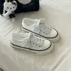Zapatos de lona redondos de colores caramelo, nuevo estilo de verano 2026, zapatillas casuales de caña baja planas, versátiles y a la moda