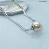 Colar Duplo de Pérolas Pearl Acessível de Luxo, Versátil Elegante, Colar de Aço Titânio de Nicho de Alta Qualidade, Corrente de Clavícula Feminina