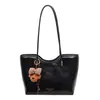 Bolso de mano retro de alta gama, un bolso de hombro elegante y moderno con gran capacidad, perfecto para la temporada otoño/invierno 2026