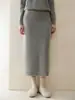 Saia de Tricô Elegante e Versátil 100% Caxemira Pura, Corte Reto, Emagrecedora e que Valoriza o Quadril