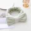 Diadema para Lavado Facial de Venta Caliente, Paquete de Cabello para Mujeres, Diadema de Felpa Linda de Invierno con Lazo, Diadema de Confinamiento, Transfronterizo Europeo y Americano