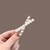 Grampo de Cabelo Flor de Cristal Exquisito Estilo Francês de Luxo Leve, Novo Clipe Bico de Pato Versátil de Alta Qualidade para Mulheres