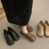 Mocassins slip-on retrô franceses de Hong Kong para mulheres, novos sapatos baixos de corte profundo estilo britânico de outono 2026