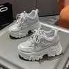 Zapatillas de malla transpirable estilo papá, zapatos de plataforma para mujer, nuevos populares de otoño 2026, suela gruesa, que aumentan la altura, casuales, versátiles, zapatillas deportivas