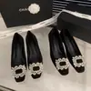 Zapatos Planos Versátiles Cuadrados para el Trayecto con Strass Francés Diseño de Alta Gama Zapatos para Mujer Nuevo Estilo Primavera y Otoño 2025