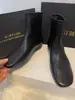 Botas Ankle Boots Minimalistas First Encounter Season, Versáteis Retrô para Outono e Inverno, Botas Curtas Macias que Aumentam a Altura, Botas Slim de Salto Baixo
