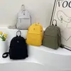 Mochila de Gran Capacidad para Mujer Nueva Ligera de Tela de Nylon Bolso de Viaje Sencillo Tendencia Femenina Versátil Bolso Casual Mochila Pequeña