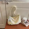 Bolso Tote de Lona Nuevo Estilo Coreano con Tachuelas Estrellas, Gran Capacidad para Hombro y Mano para Viajes Diarios y Uso Casual, Versátil para Mujeres