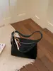 Bolso Tejido de Diseño de Nicho Nuevo 2026 para Mujer, Bolso de Hombro Versátil de Moda para Otoño e Invierno, Bolso de Hombro de Moda para Viajar