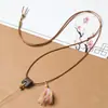 Cordón de Lanyard Tejido Asimétrico Hecho a Mano con Cordón de Cera para Mujeres Colgante Dorado Jade Esmeralda Cordón para Collar Colgante Retro