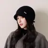 2026 Nuevo Sombrero Turbante de Moda para Mujer Otoño/Invierno Cálido Protección para los Oídos Gorro de Lana Tejido Circunferencia de Cabeza Grande Gorro para Ponerse