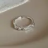 Anillo fino de nudo retorcido estilo coreano para mujer, diseño simple y único, nuevo anillo abierto ajustable