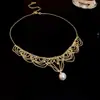 Collar de Perlas Irregulares Mariposa Estilo Vintage Cadena para Clavícula Joyería Versátil de Alta Gama Venta al por Mayor para Mujeres