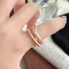 Anel Popular Cruzado Transfronteiriço, Enrolamento Irregular Multicamadas, Feminino de Alto Padrão, Exquisito, Personalizado, Anel de Luxo Leve Totalmente Cravejado