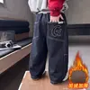 Jeans de Mezclilla Patchwork de Punto para Niños Invierno Más Terciopelo Estilo Coreano Pantalones Casuales de Terciopelo de Una Pieza para Niños Pantalones Largos Guapos para Bebé