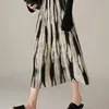 Saia com Estampa Degradê para Mulheres 2026 Primavera Novo Estilo Irregular Cobrindo o Quadril Plissada Micro Saia em A Plissada Saia Floral Plissada