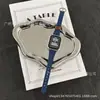 Fivela de Cavalo para Cintura Pequena em Jeans Adequada para Pulseira Iwatch10 Apple Watch Applewatchs978 Geração 65Se Modelo Feminino