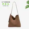 Moda Outono e Inverno Versátil Camurça Nova Elegante Bolsa de Ombro Retro Bolsa Transversal de Couro Genuíno Feita Sob Medida