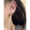 Set de cuatro piezas de Diamante Plateado aretes nicho diseño micro-incrustado aretes de diamante aretes elegantes que combinan con todo aretes de alta gama
