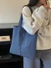 Bolso de hombro moderno de gran capacidad para ir al trabajo, bolso de mano de alta gama, nuevo bolso tote vintage versátil para el antebrazo para niñas