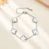 Pulseira Clássica de Trevo de Quatro Folhas Prateado Não Desbota Transfronteiriça para Mulheres, Estilo Europeu e Americano, Joias de Aço Inoxidável Modernas e Simples